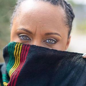 Meet your Posher, Haqq